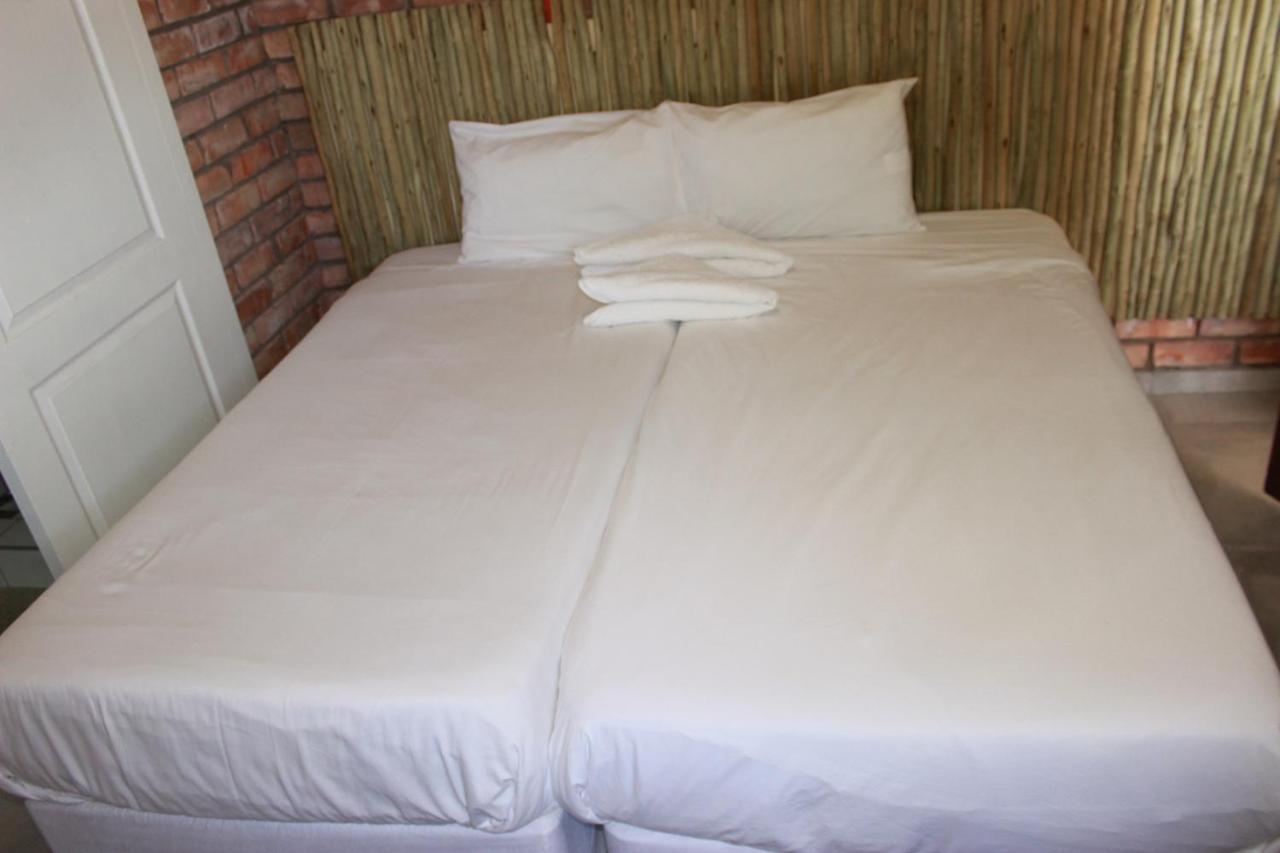 Pandeinge Hotel วินด์ฮุก ภายนอก รูปภาพ
