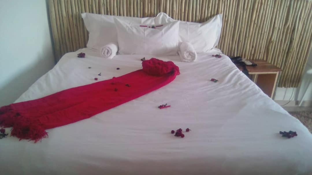 Pandeinge Hotel วินด์ฮุก ภายนอก รูปภาพ